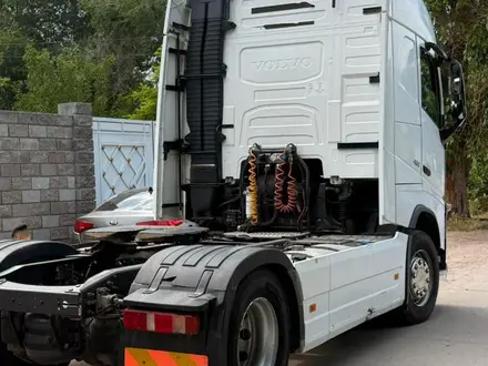 Volvo  FH 2015 года за 33 000 000 тг. в Тараз – фото 6