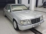 Mercedes-Benz E 280 1995 года за 2 600 000 тг. в Кызылорда – фото 2