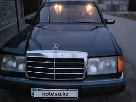 Mercedes-Benz E 230 1991 года за 1 700 000 тг. в Алматы