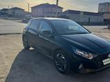 Hyundai i20 2023 года за 6 300 000 тг. в Актобе – фото 2