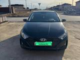 Hyundai i20 2023 года за 6 300 000 тг. в Актобе – фото 3