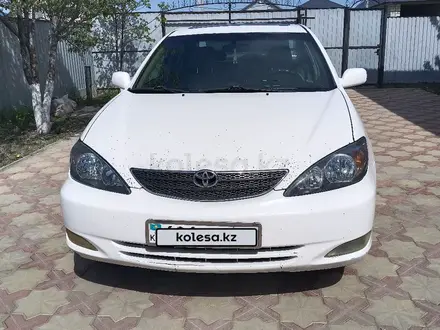 Toyota Camry 2004 года за 3 500 000 тг. в Атырау – фото 4