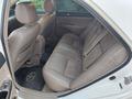Toyota Camry 2004 года за 3 500 000 тг. в Атырау – фото 6