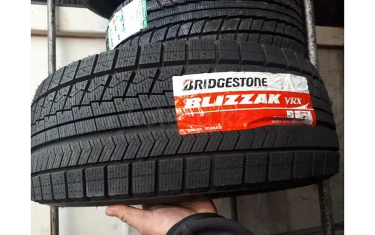 Bridgestone 245/45R18 Blizzak VRX за 108 900 тг. в Алматы