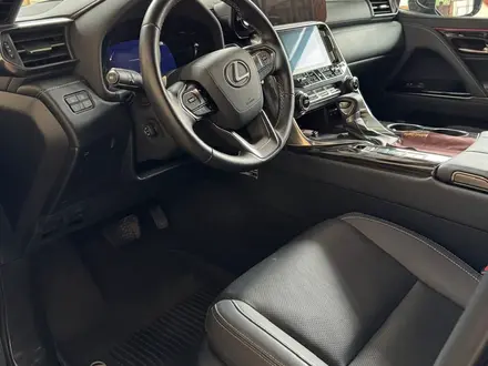 Lexus LX 600 2023 года за 75 000 000 тг. в Алматы – фото 14