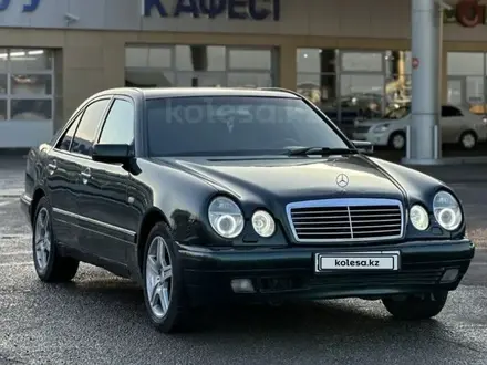 Mercedes-Benz E 280 1997 года за 2 500 000 тг. в Алматы – фото 3