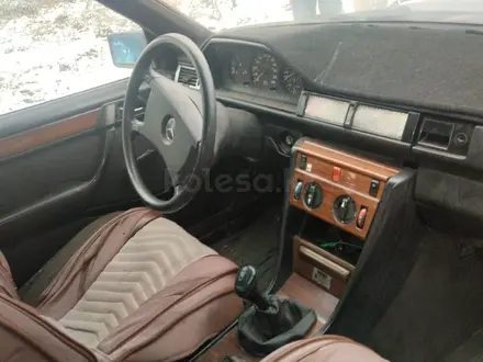 Mercedes-Benz E 260 1988 года за 1 100 000 тг. в Акколь (Аккольский р-н) – фото 13