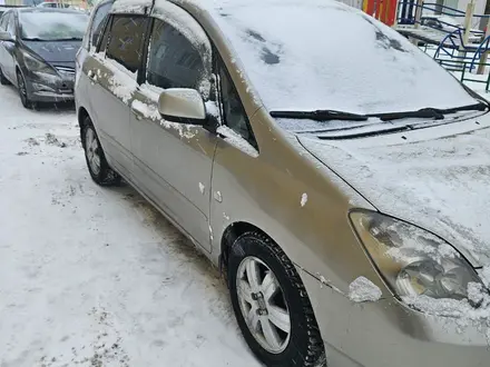 Toyota Corolla Verso 2001 года за 3 400 000 тг. в Астана – фото 2