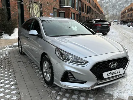 Hyundai Sonata 2021 года за 8 999 999 тг. в Алматы – фото 8