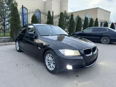 BMW 320 2009 года за 5 500 000 тг. в Алматы – фото 2