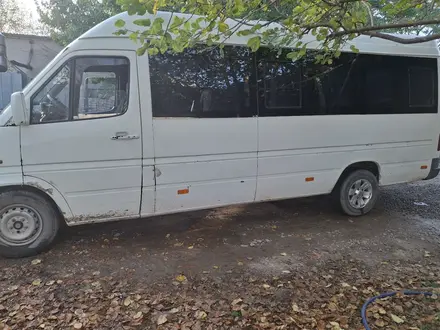 Mercedes-Benz Sprinter 1997 года за 3 650 000 тг. в Алматы – фото 10