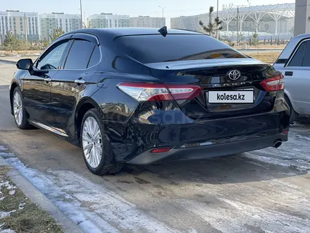 Toyota Camry 2019 года за 14 500 000 тг. в Туркестан – фото 4