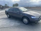 Toyota Camry 1998 годаүшін2 700 000 тг. в Алматы – фото 3