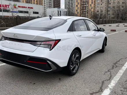 Hyundai Elantra 2024 года за 8 700 000 тг. в Актобе – фото 3