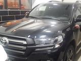 Toyota Land Cruiser 2017 года за 33 000 000 тг. в Астана – фото 4