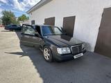 Mercedes-Benz E 320 1993 года за 2 200 000 тг. в Балпык би