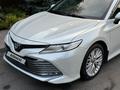 Toyota Camry 2018 года за 13 500 000 тг. в Шымкент