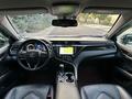 Toyota Camry 2018 года за 13 500 000 тг. в Шымкент – фото 10