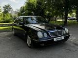 Mercedes-Benz E 200 2001 года за 3 800 000 тг. в Алматы – фото 4