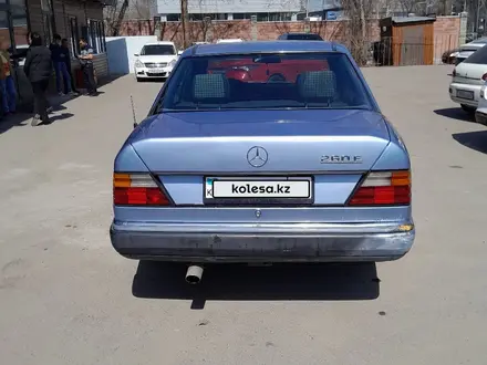 Mercedes-Benz E 260 1990 года за 1 300 000 тг. в Алматы – фото 3