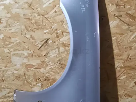 Крыло мерседес 203 за 35 000 тг. в Караганда