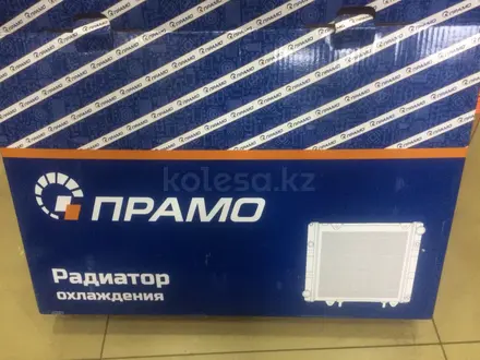 Радиатор системы охлаждения двигателя газель за 30 000 тг. в Темиртау – фото 3