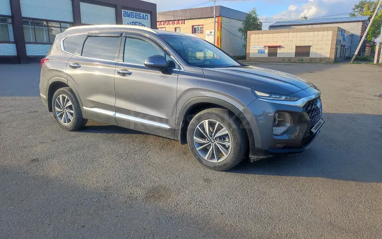 Hyundai Santa Fe 2020 годаfor13 900 000 тг. в Астана