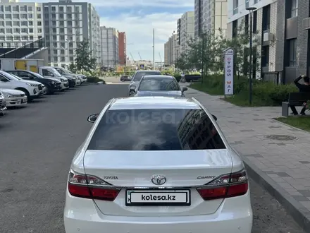 Toyota Camry 2016 годаүшін11 500 000 тг. в Астана – фото 6