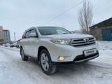 Toyota Highlander 2013 года за 12 650 000 тг. в Астана