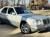 Mercedes-Benz E 220 1994 годаfor2 250 000 тг. в Алматы – фото 2