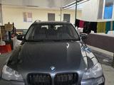 Оригинальные стекла на BMW за 25 000 тг. в Алматы – фото 3