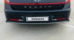 Hyundai Sonata 2021 года за 10 500 000 тг. в Туркестан – фото 2