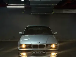 BMW 525