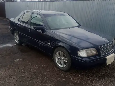 Mercedes-Benz C 180 1998 года за 2 400 000 тг. в Щучинск – фото 4