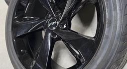ШИКАРНЫЕ диски с резиной R20 255/45/20 5/114.3 Kia Hyundai Toyota Lexus за 492 000 тг. в Алматы – фото 4