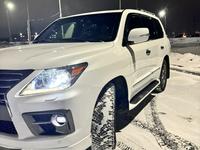 Lexus LX 570 2015 годаүшін31 500 000 тг. в Актобе