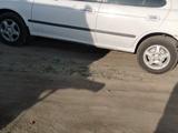 Nissan Sunny 2000 годаfor2 500 000 тг. в Усть-Каменогорск – фото 4