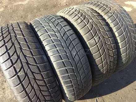 Шины 195/65 R15 — "Hankook Winter iCept RS" (Венгрия), зимние, в за 80 000 тг. в Астана – фото 2