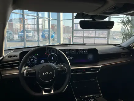 Kia K5 Luxe 2026 года за 14 490 000 тг. в Костанай – фото 13