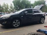 Opel Astra 2011 годаfor3 500 000 тг. в Алматы – фото 4
