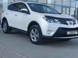 Toyota RAV4 2015 года за 9 200 000 тг. в Уральск – фото 3