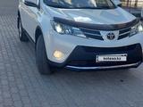 Toyota RAV4 2015 года за 9 200 000 тг. в Уральск