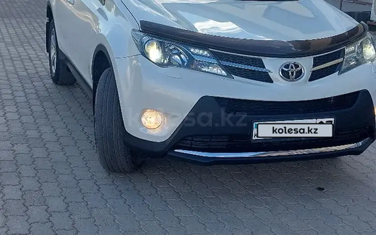 Toyota RAV4 2015 годаүшін9 200 000 тг. в Уральск