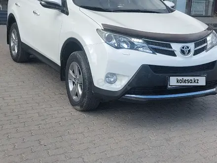 Toyota RAV4 2015 года за 9 200 000 тг. в Уральск – фото 12