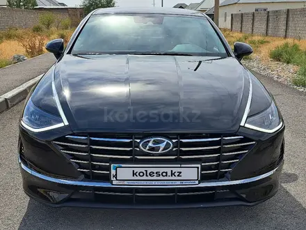 Hyundai Sonata 2020 года за 11 490 000 тг. в Шымкент – фото 2