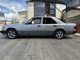 Mercedes-Benz E 260 1991 года за 750 000 тг. в Шымкент – фото 4