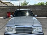 Mercedes-Benz E 260 1991 года за 750 000 тг. в Шымкент
