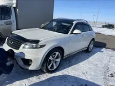 Infiniti FX35, 2005