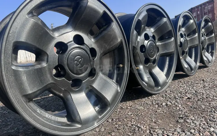 R 16 Toyota original графит.001 за 135 000 тг. в Алматы