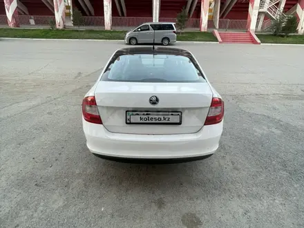 Skoda Rapid 2014 года за 4 000 000 тг. в Актобе – фото 11